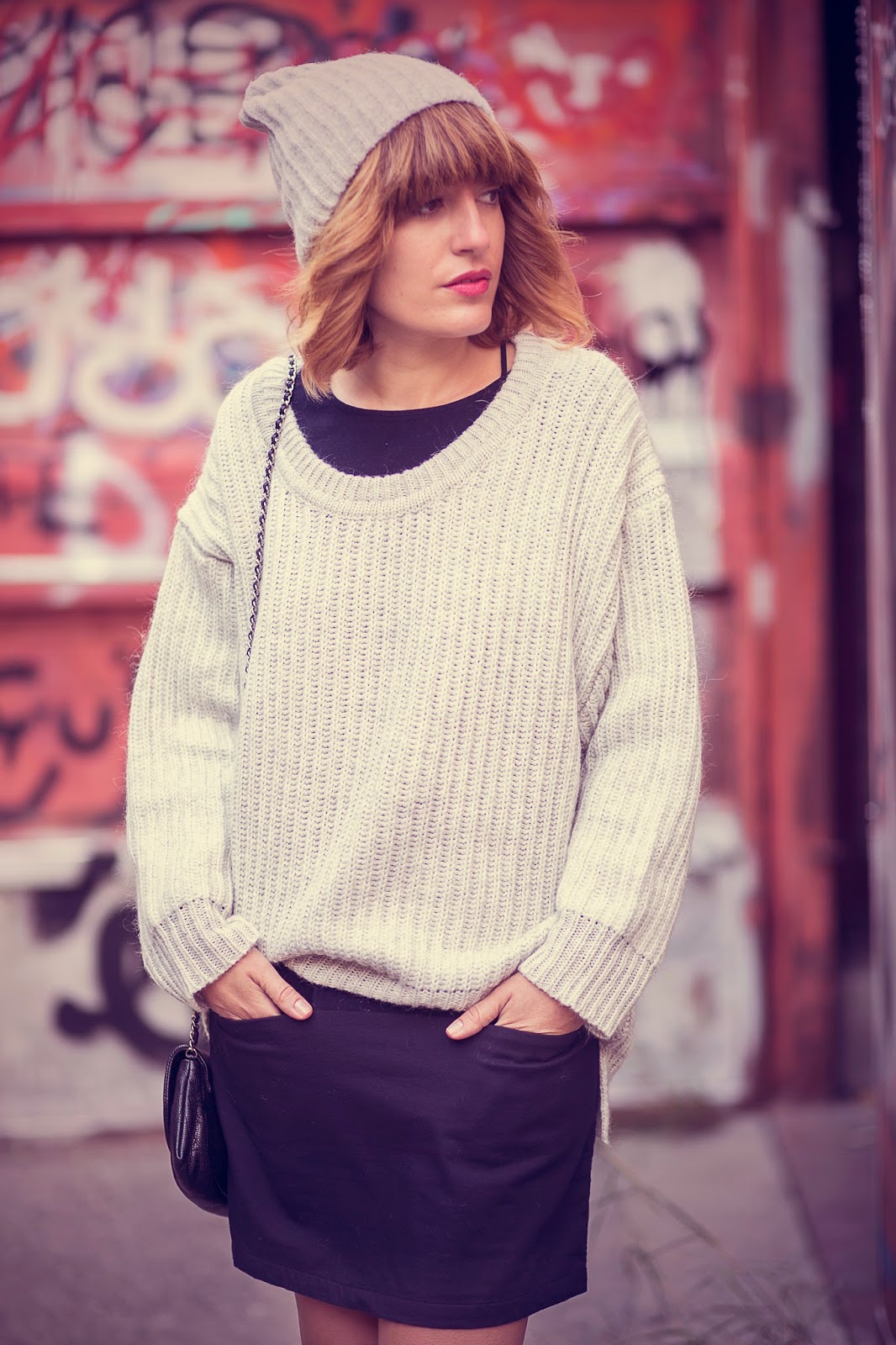 chain-bag_oversized-grey-sweater_berlin-fashion-blog